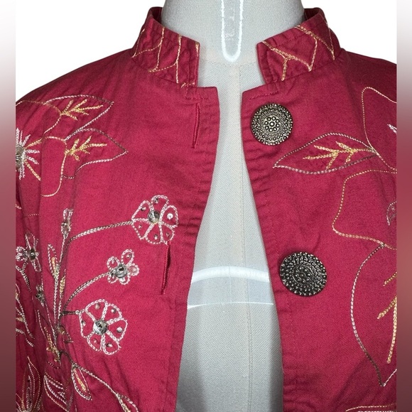 Floral Embroidered Women's Blazer - Picture 2 of 7